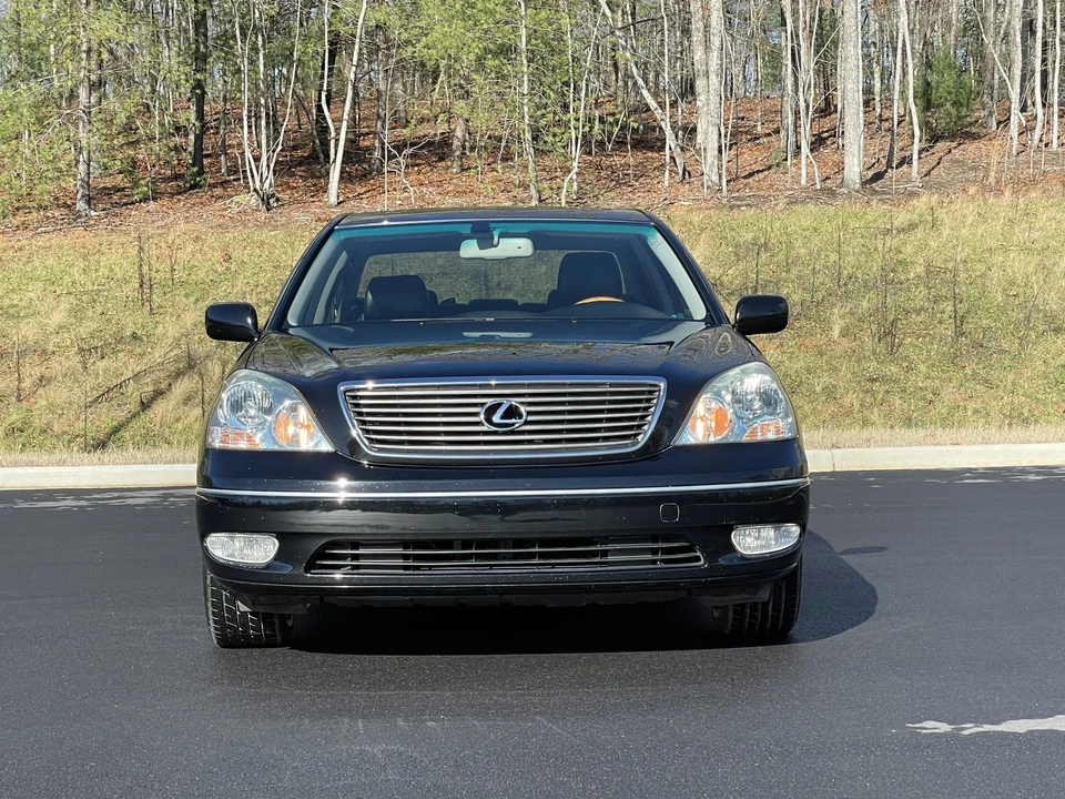 2001 Lexus LS 3rd Gen - Image 14 of 31