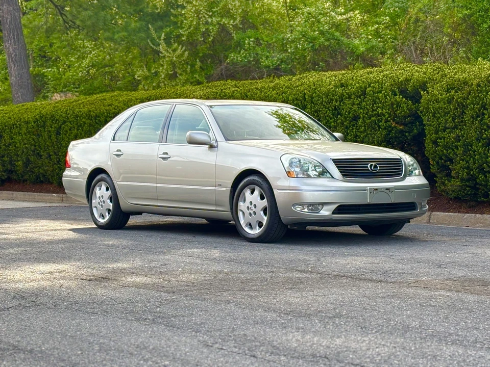 2001 Lexus LS 3rd Gen - Image 31 of 31