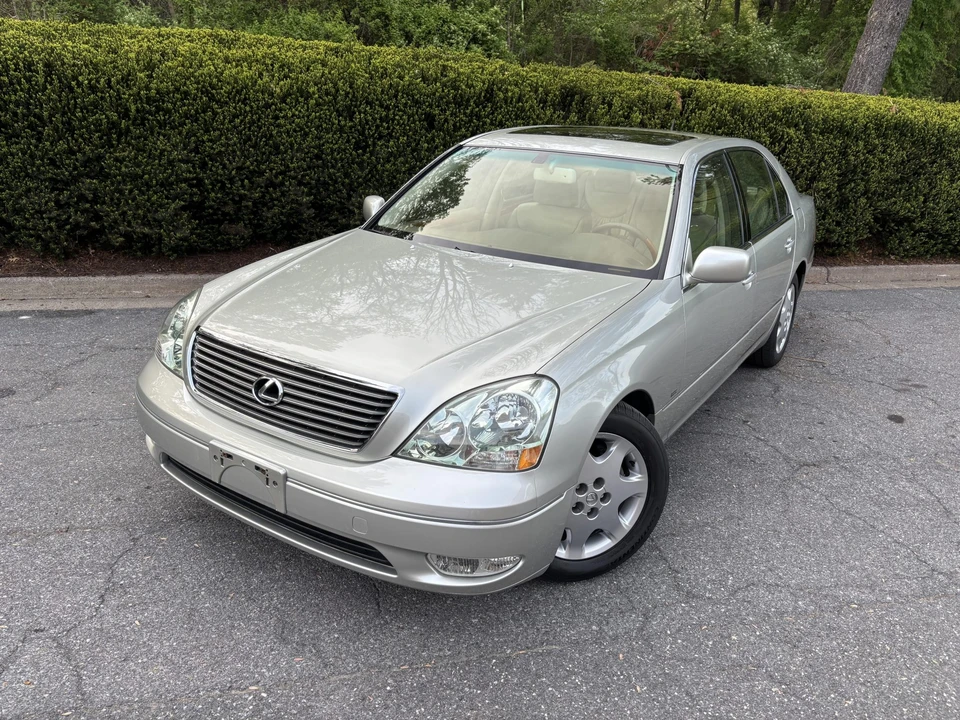 2001 Lexus LS 3rd Gen - Image 7 of 31