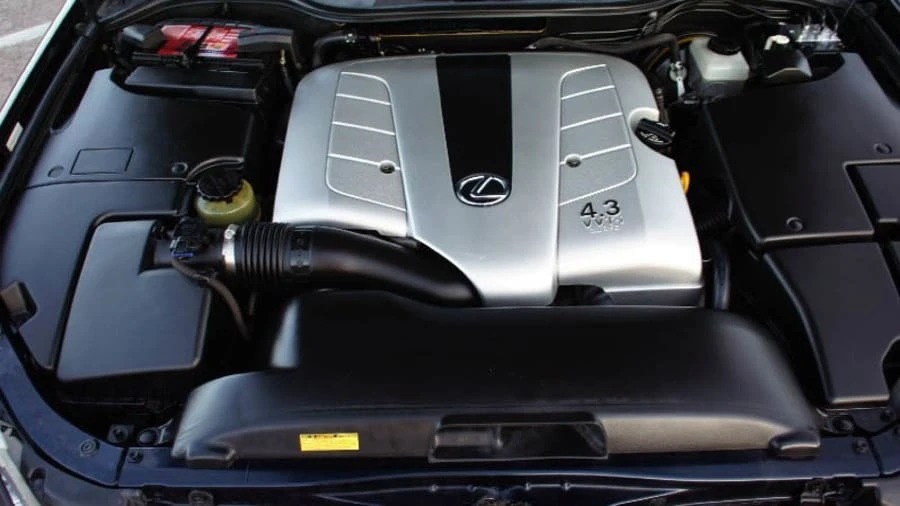 2001 Lexus LS 3rd Gen - Image 6 of 6