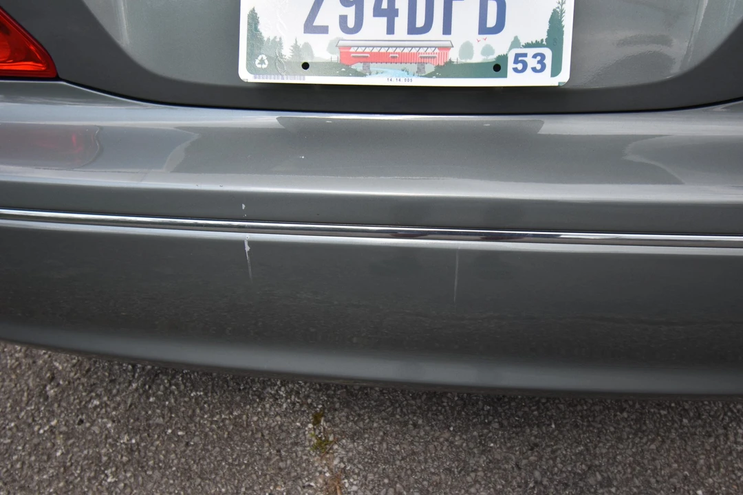 2001 Lexus LS 3rd Gen - Image 26 of 31