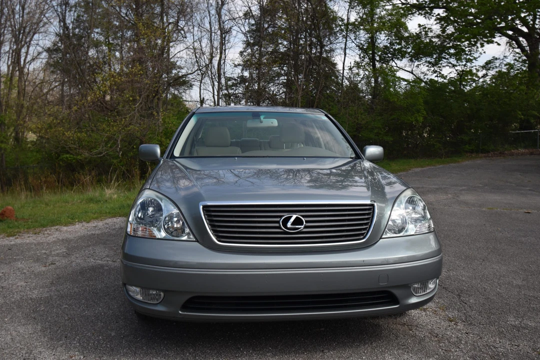 2001 Lexus LS 3rd Gen - Image 14 of 31