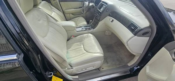 2001 Lexus LS 3rd Gen - Image 11 of 18