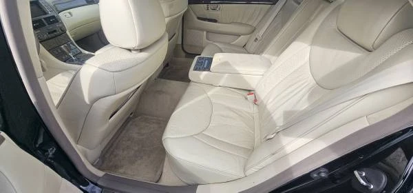 2001 Lexus LS 3rd Gen - Image 14 of 18