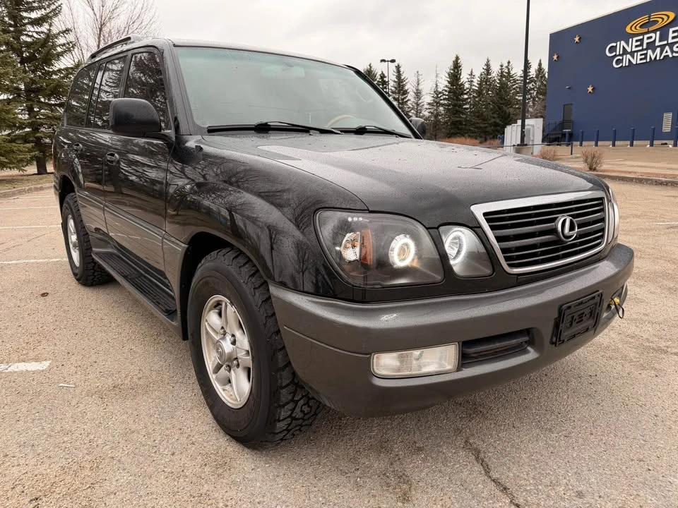 2001 Lexus LX 2nd Gen - Image 2 of 13