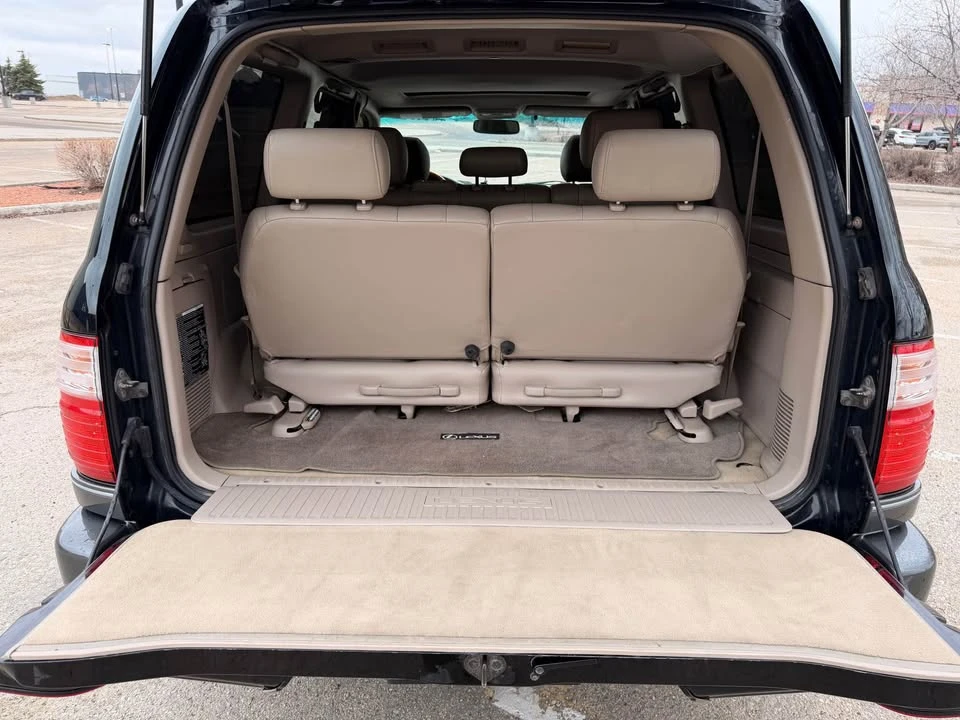 2001 Lexus LX 2nd Gen - Image 13 of 13