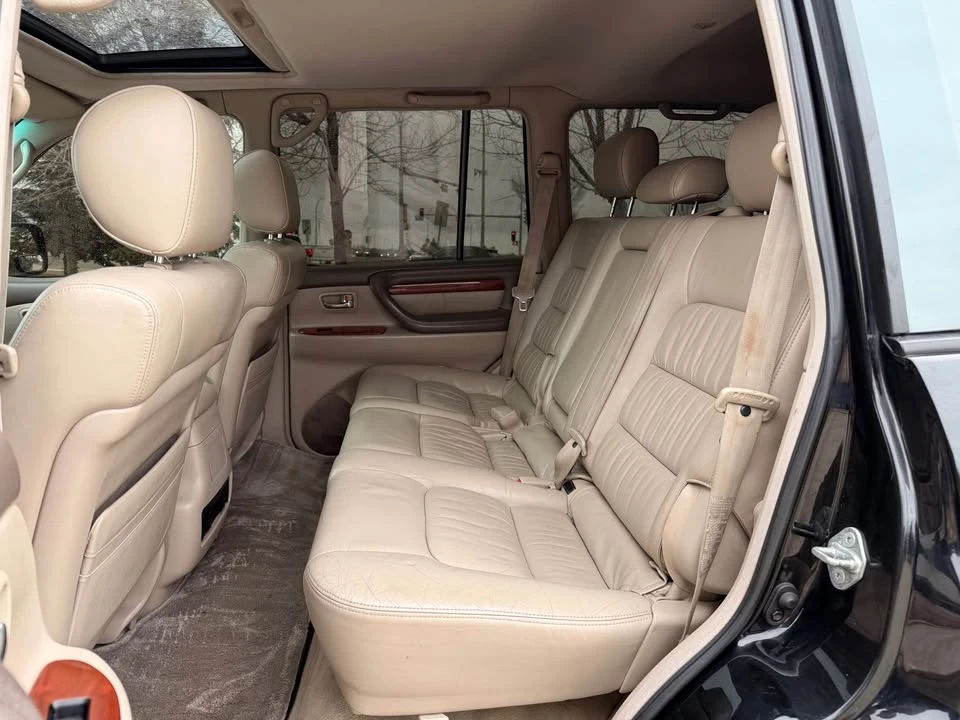 2001 Lexus LX 2nd Gen - Image 11 of 13