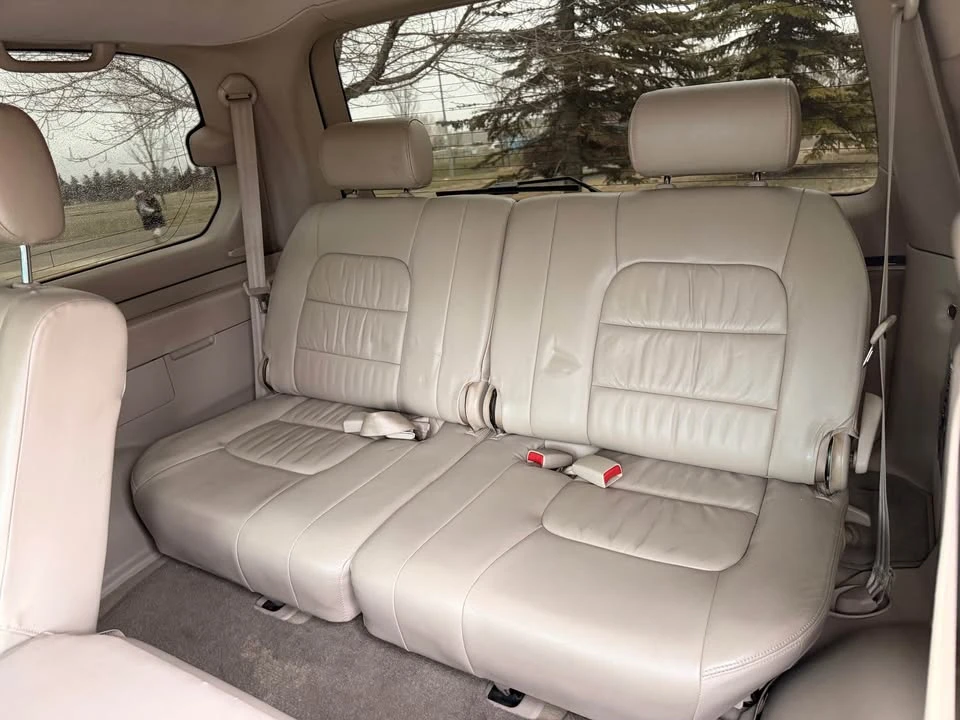 2001 Lexus LX 2nd Gen - Image 12 of 13
