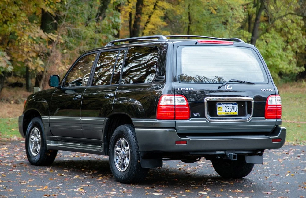 2001 Lexus LX 2nd Gen - Image 4 of 19