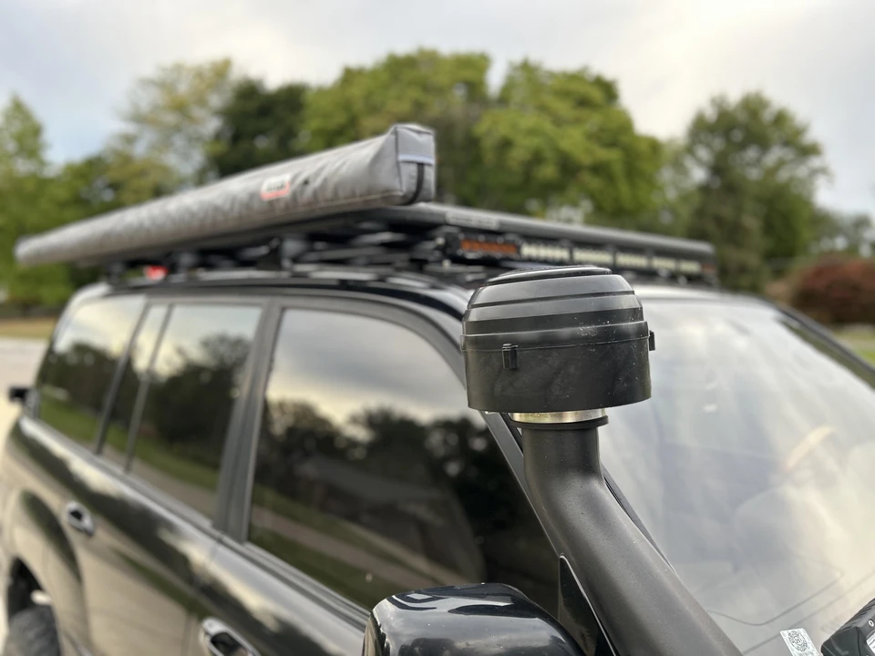 2001 Lexus LX 2nd Gen - Image 19 of 31