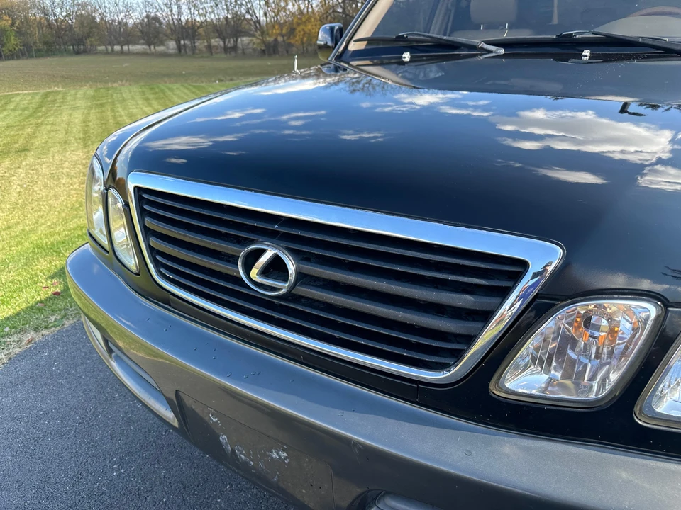 2001 Lexus LX 2nd Gen - Image 24 of 31