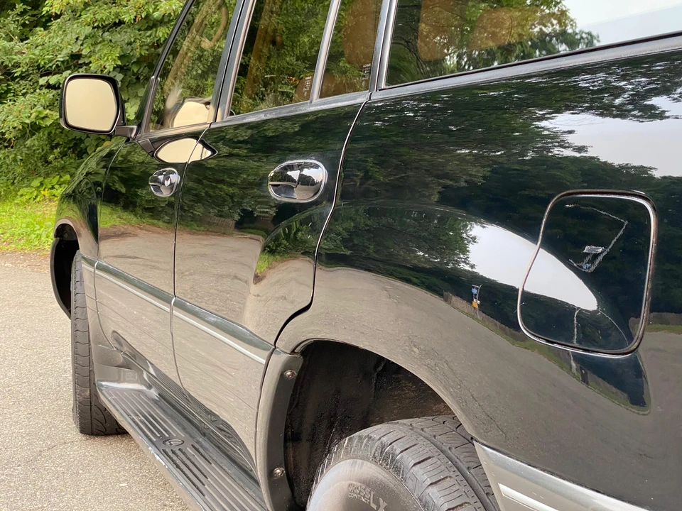 2001 Lexus LX 2nd Gen - Image 27 of 31