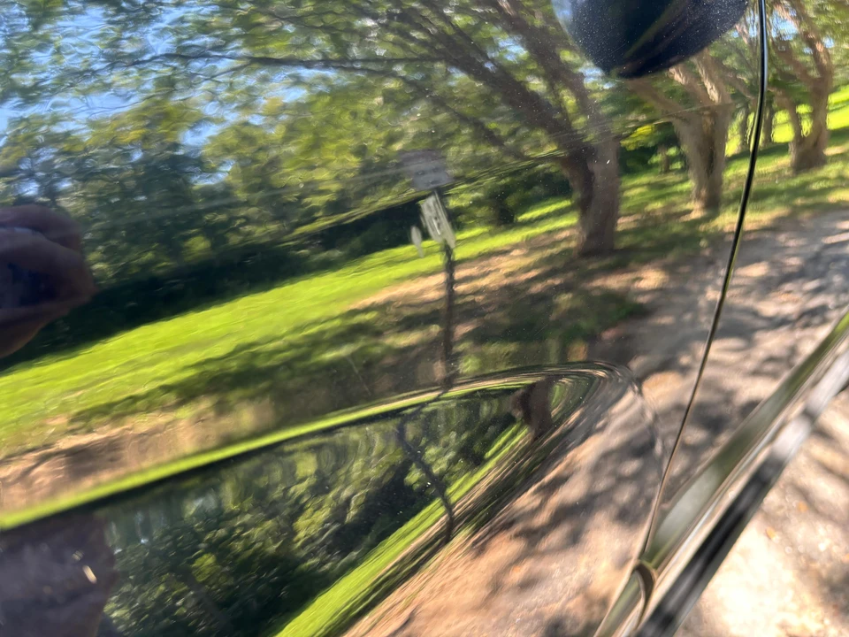 2001 Lexus LX 1st Gen - Image 13 of 31