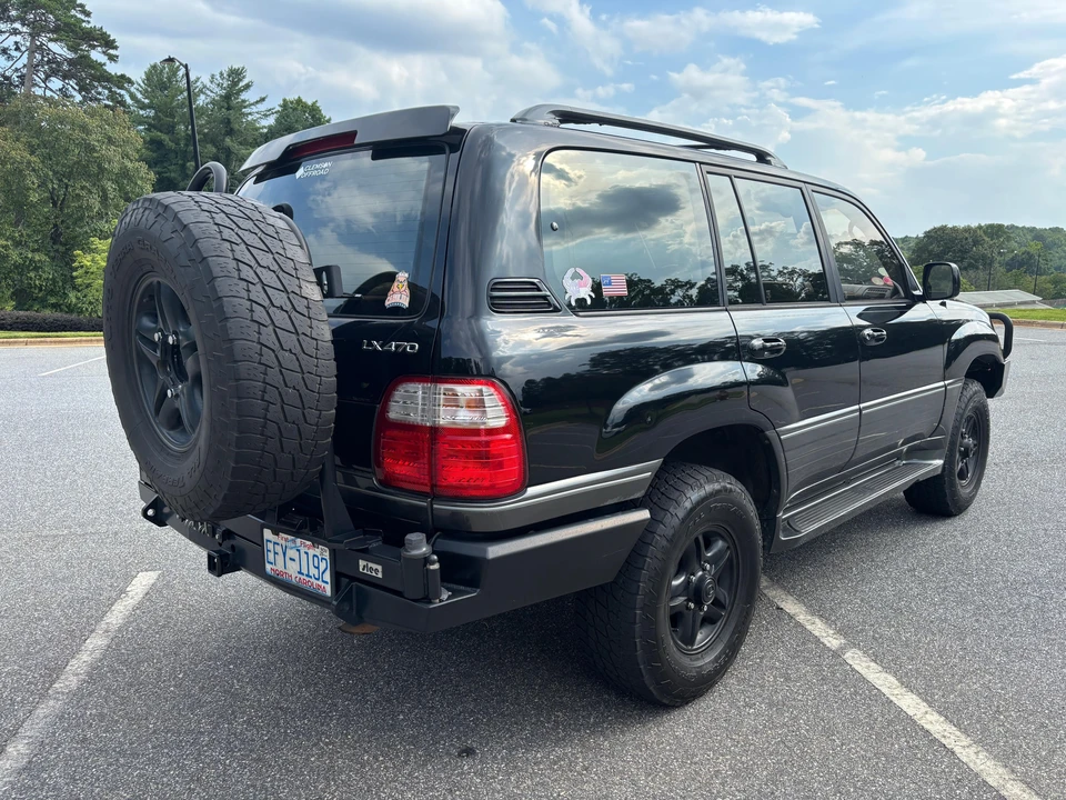 2001 Lexus LX 1st Gen - Image 8 of 31