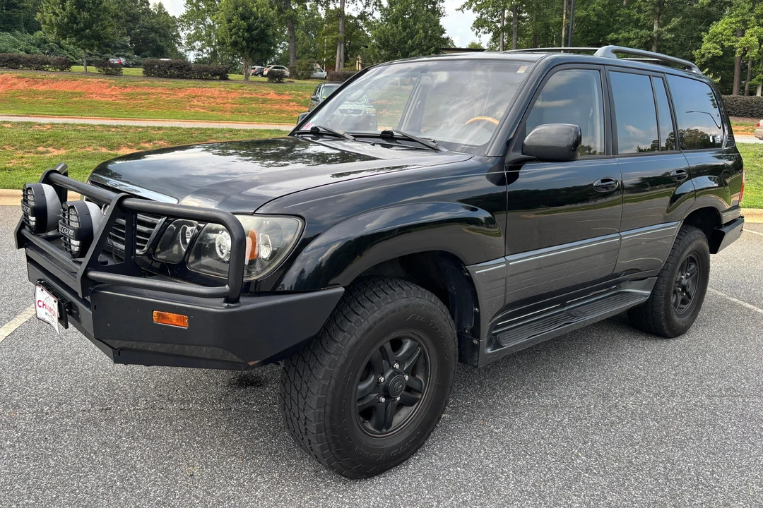 2001 Lexus LX 1st Gen - Image 6 of 31