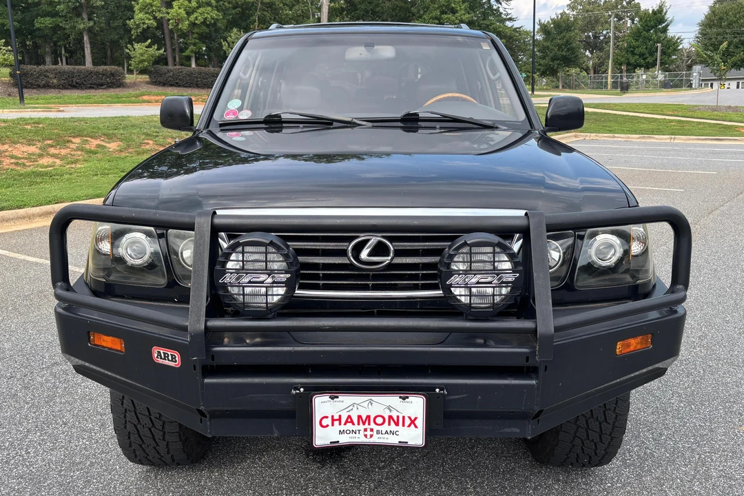 2001 Lexus LX 1st Gen - Image 2 of 31