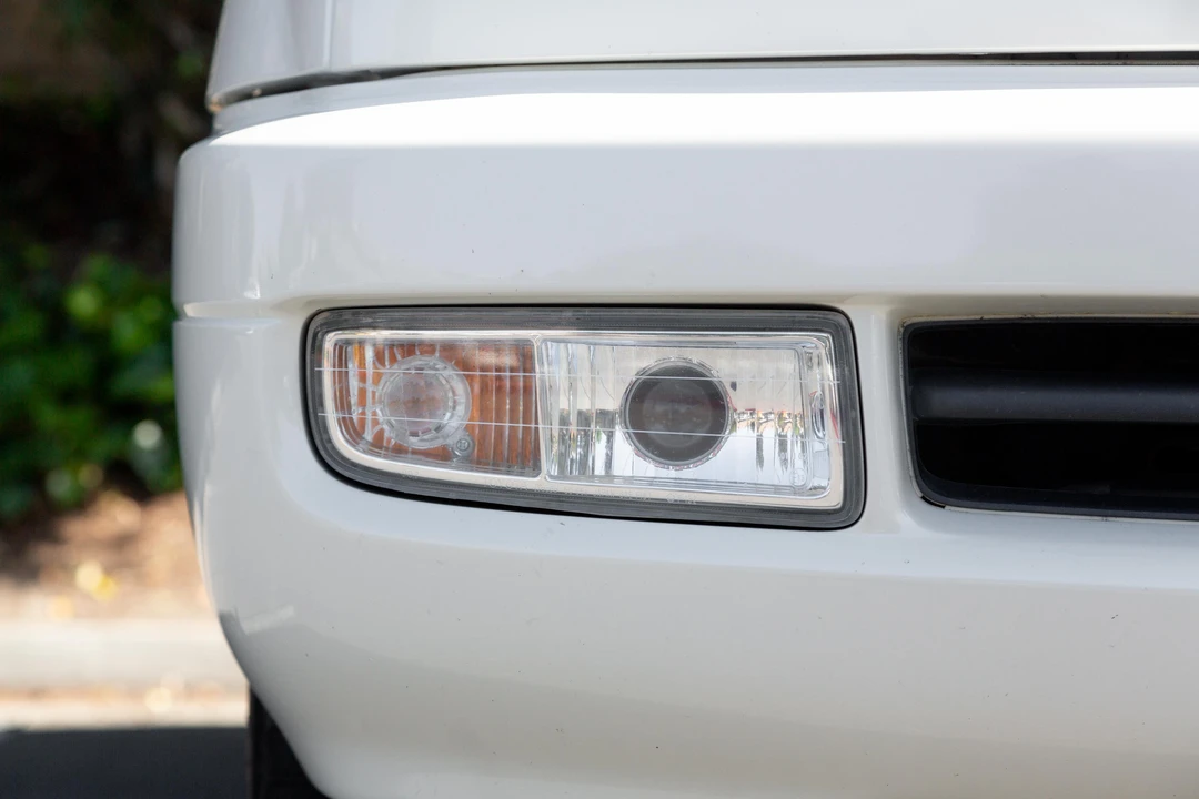 2001 Lexus LX 2nd Gen - Image 12 of 31