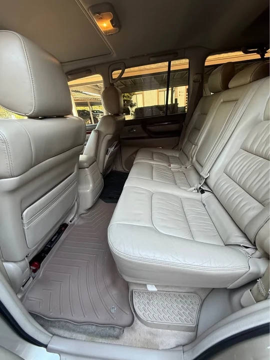 2001 Lexus LX 2nd Gen - Image 7 of 14