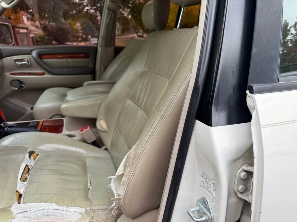 2001 Lexus LX 2nd Gen - Image 7 of 19