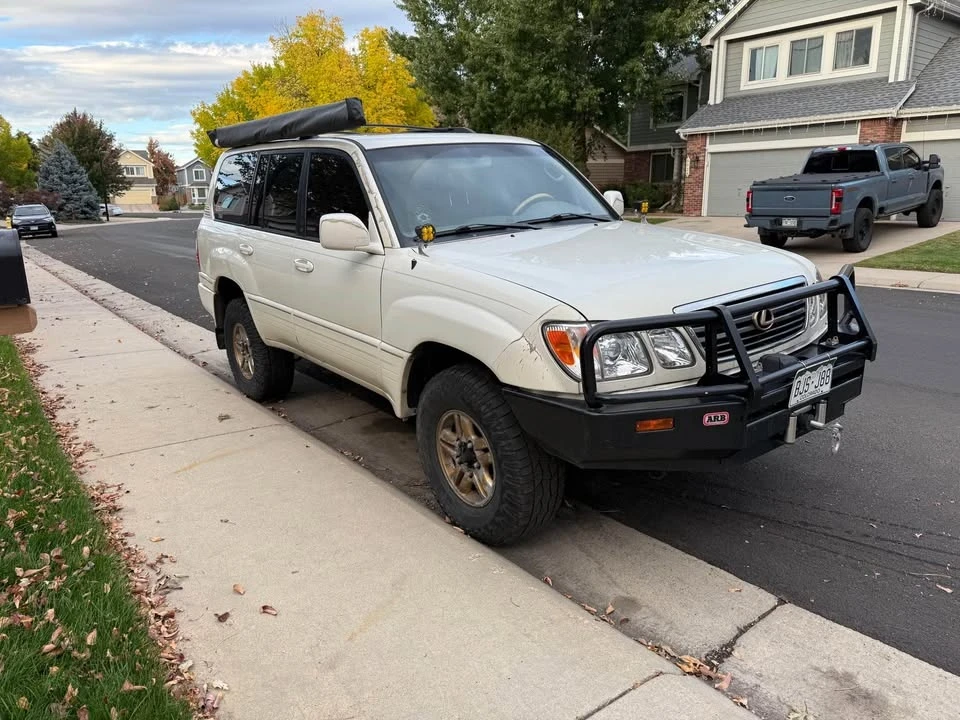 2001 Lexus LX 2nd Gen - Image 2 of 19
