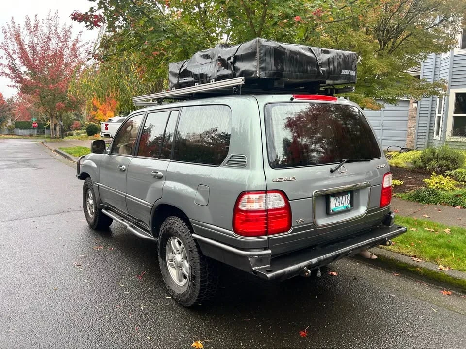 2001 Lexus LX 1st Gen - Image 4 of 8