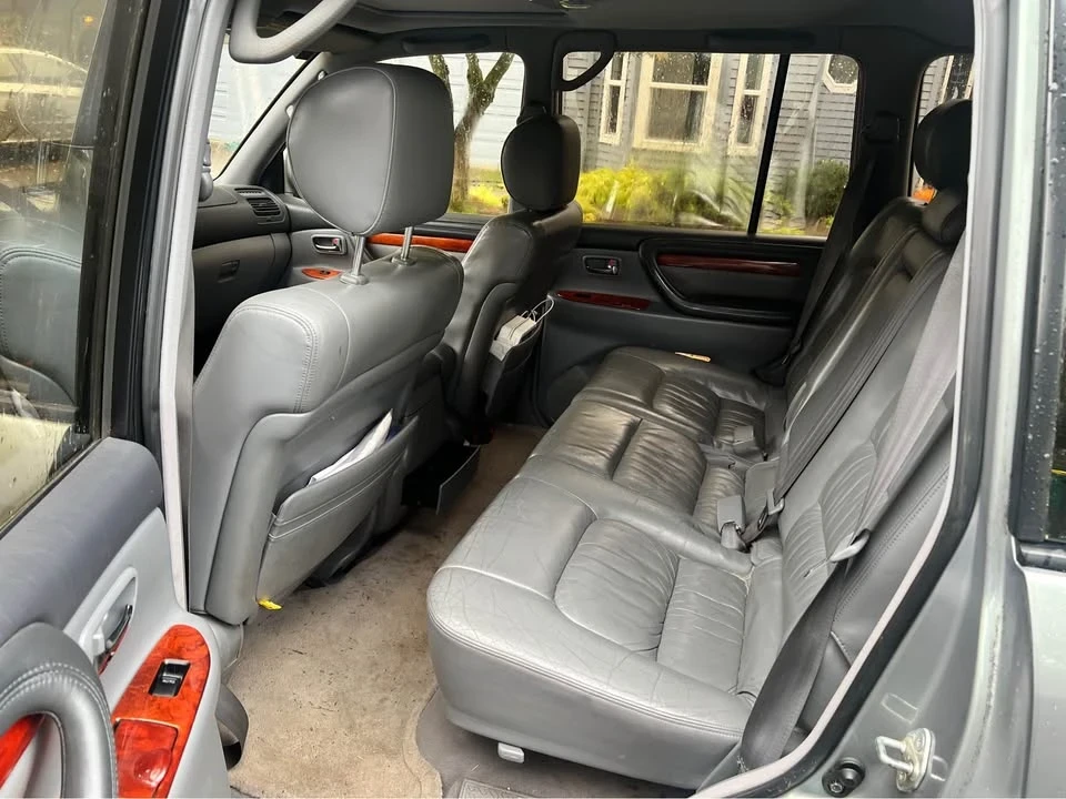 2001 Lexus LX 1st Gen - Image 6 of 8