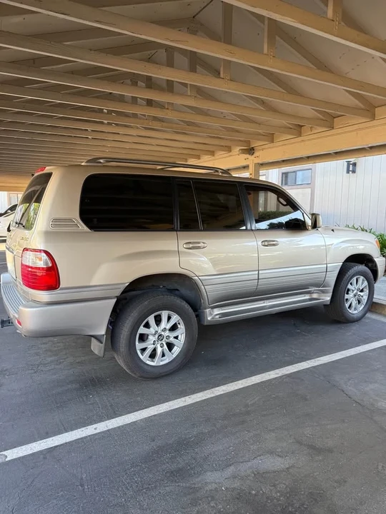 2001 Lexus LX 2nd Gen - Image 2 of 14