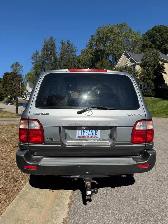 2001 Lexus LX 2nd Gen - Image 3 of 20