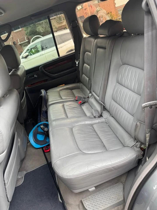 2001 Lexus LX 2nd Gen - Image 8 of 14