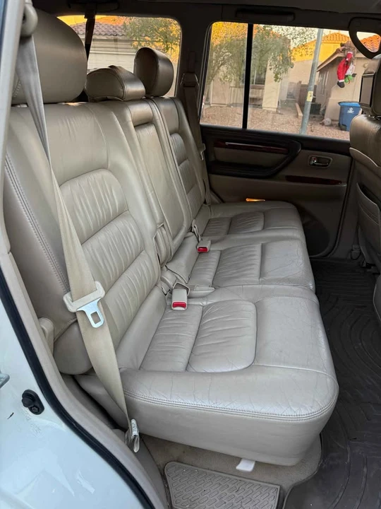 2001 Lexus LX 2nd Gen - Image 8 of 9