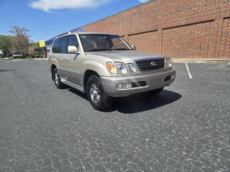 2001 Lexus LX 2nd Gen - Image 7 of 20