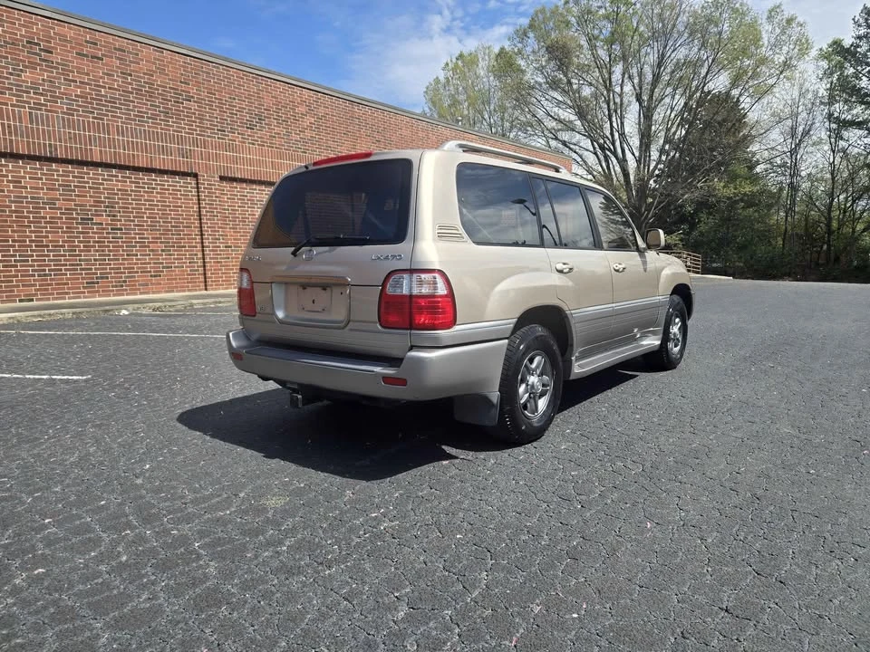 2001 Lexus LX 2nd Gen - Image 5 of 20
