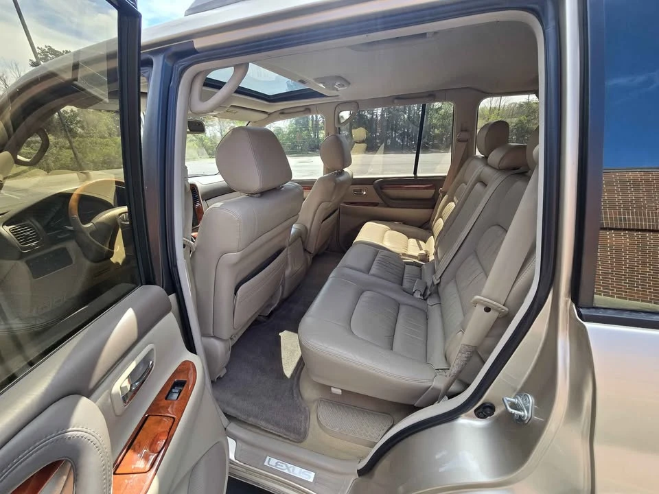 2001 Lexus LX 2nd Gen - Image 13 of 20