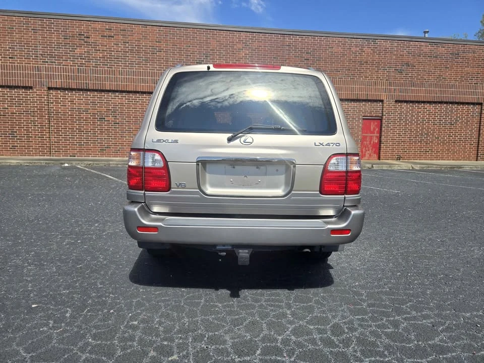 2001 Lexus LX 2nd Gen - Image 4 of 20