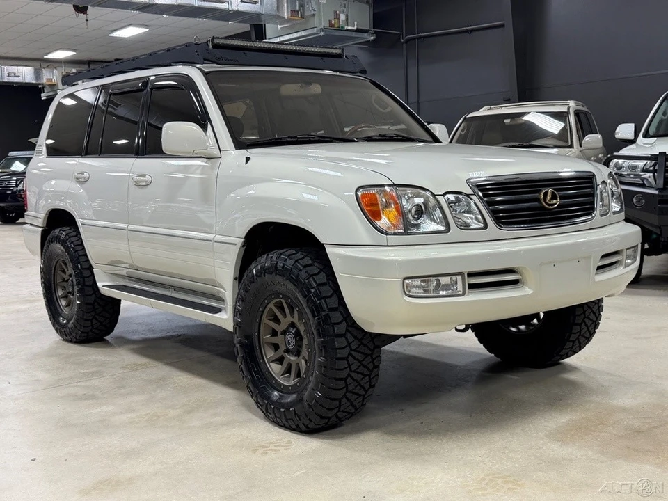 2001 Lexus LX 2nd Gen - Image 2 of 12