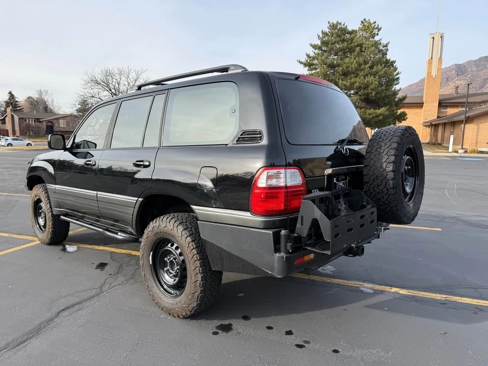 2001 Lexus LX 2nd Gen - Image 6 of 20