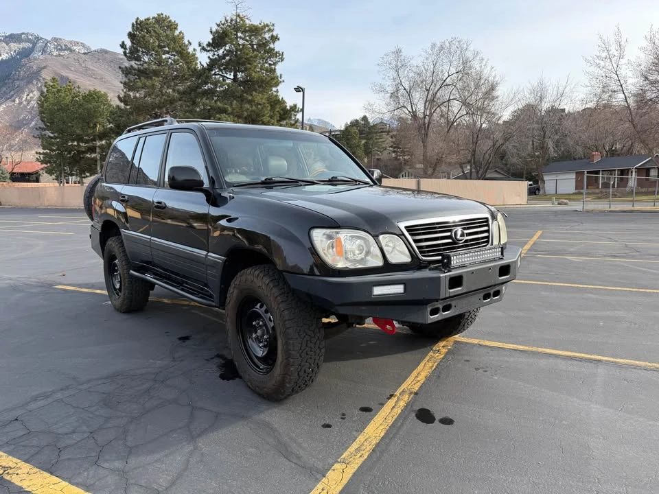 2001 Lexus LX 2nd Gen - Image 3 of 20