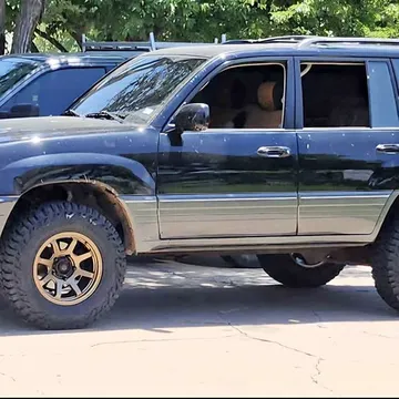 2001 Lexus LX 470 Sport Utility 4D