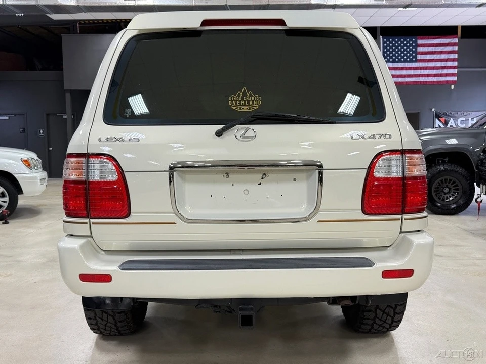 2001 Lexus LX 2nd Gen - Image 7 of 12