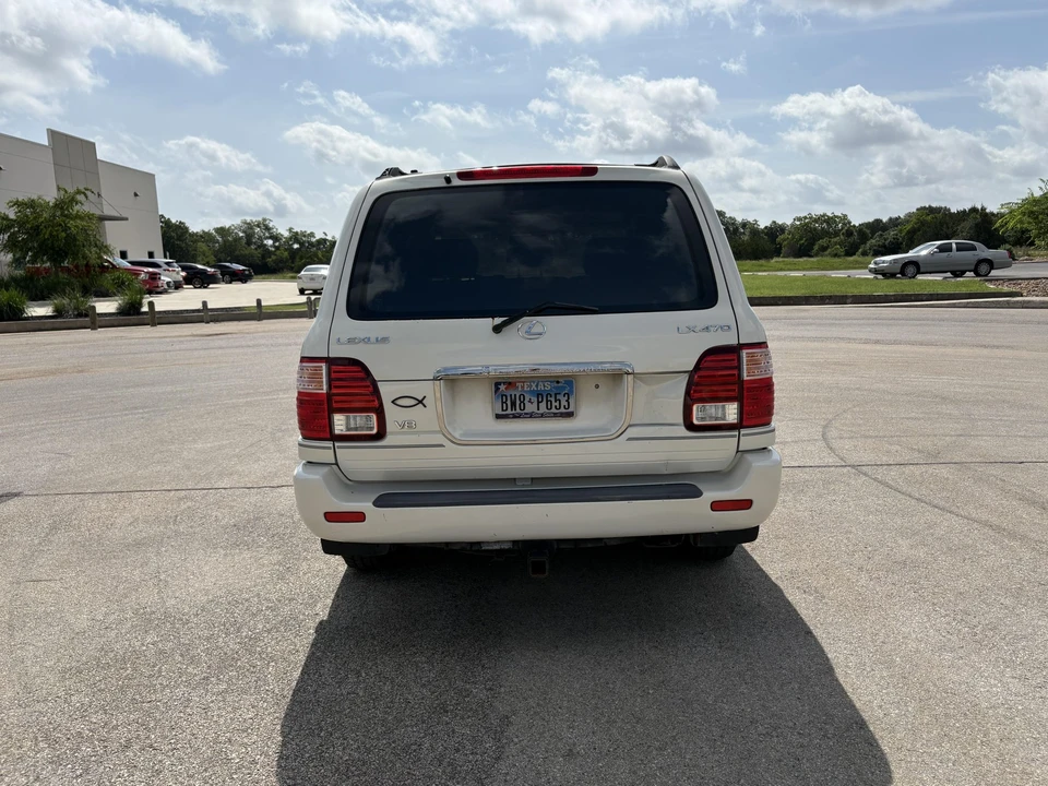 2001 Lexus LX 2nd Gen - Image 7 of 31