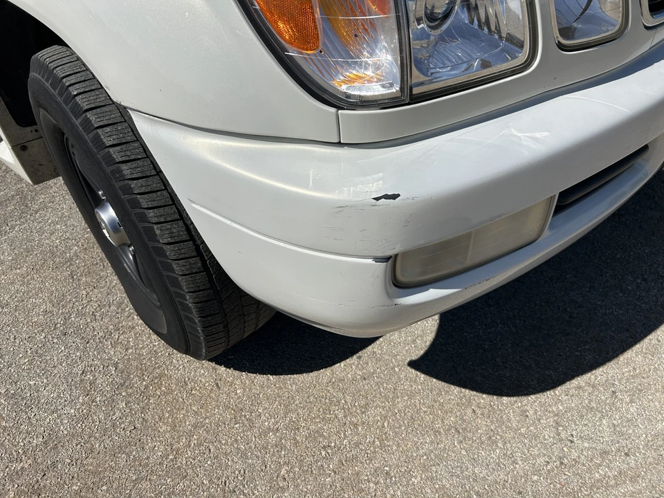 2001 Lexus LX 2nd Gen - Image 29 of 31