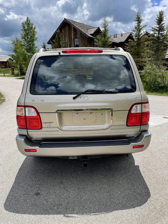 2001 Lexus LX 2nd Gen - Image 15 of 31