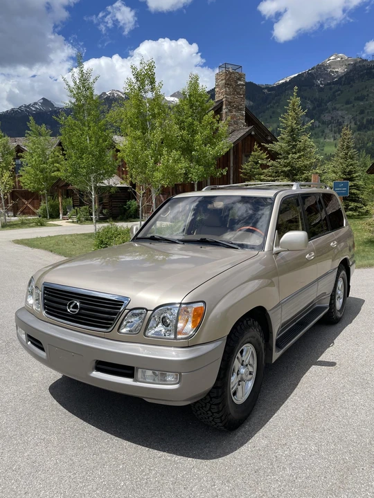 2001 Lexus LX 2nd Gen - Image 6 of 31