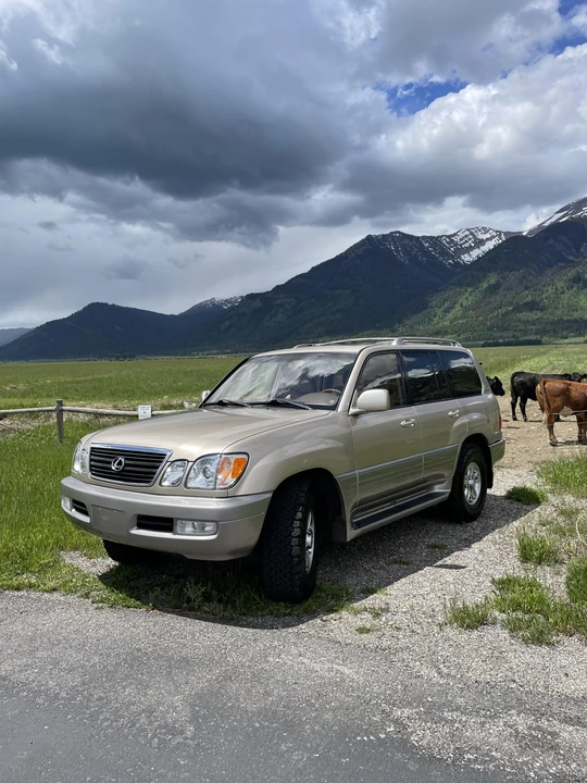 2001 Lexus LX 2nd Gen - Image 7 of 31