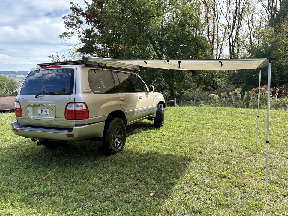 2001 Lexus LX 2nd Gen - Image 22 of 31