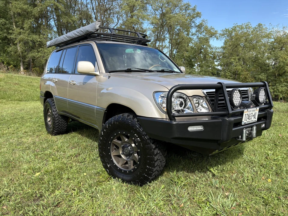 2001 Lexus LX 2nd Gen - Image 3 of 31