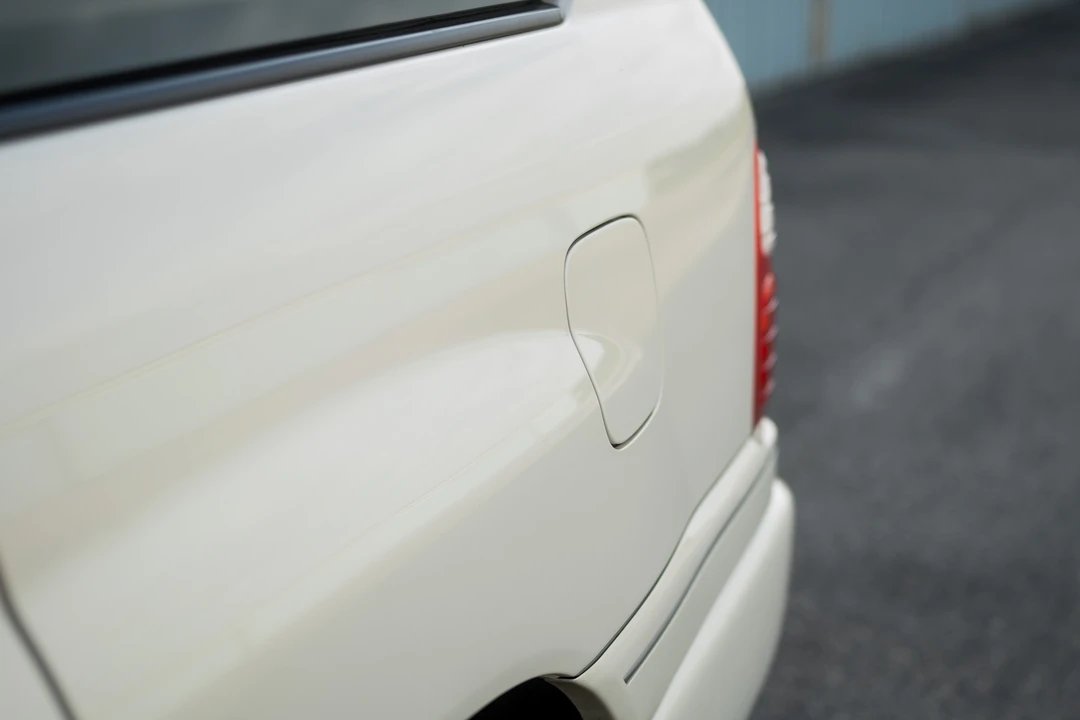 2001 Lexus LX 2nd Gen - Image 30 of 31