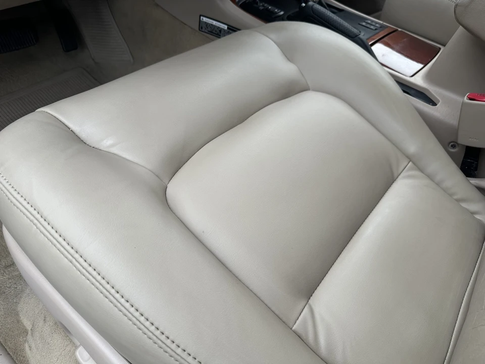 2001 Lexus LX 2nd Gen - Image 31 of 31