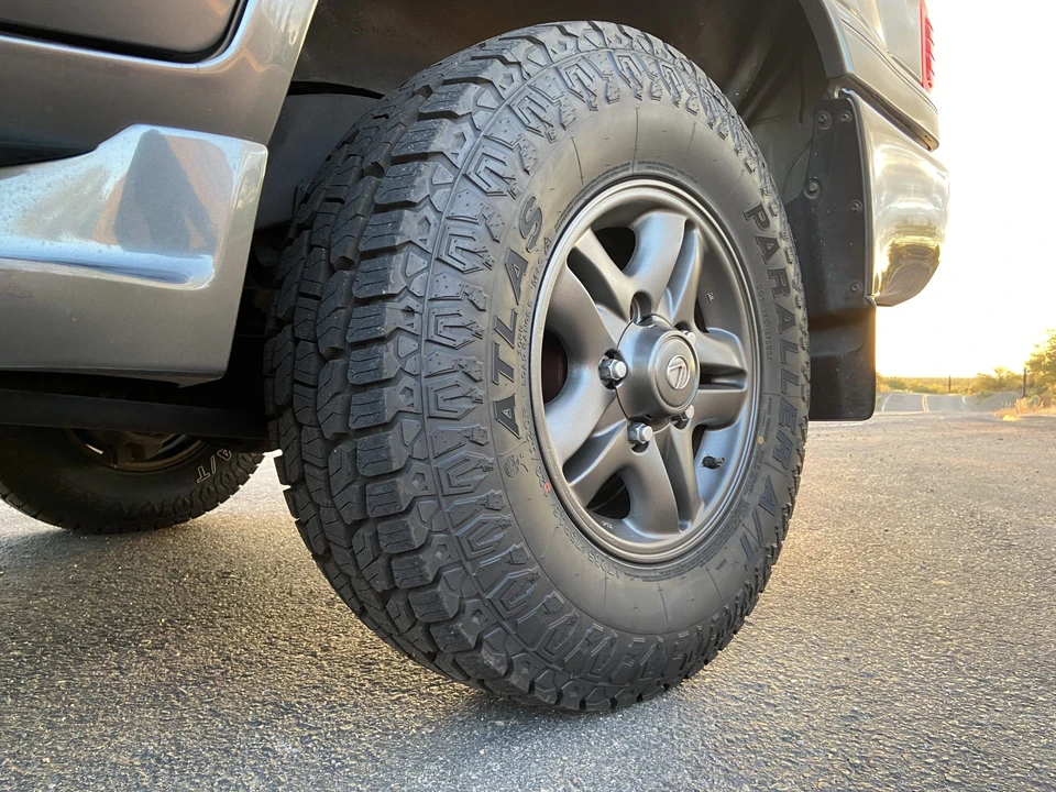 2001 Lexus LX 2nd Gen - Image 31 of 31