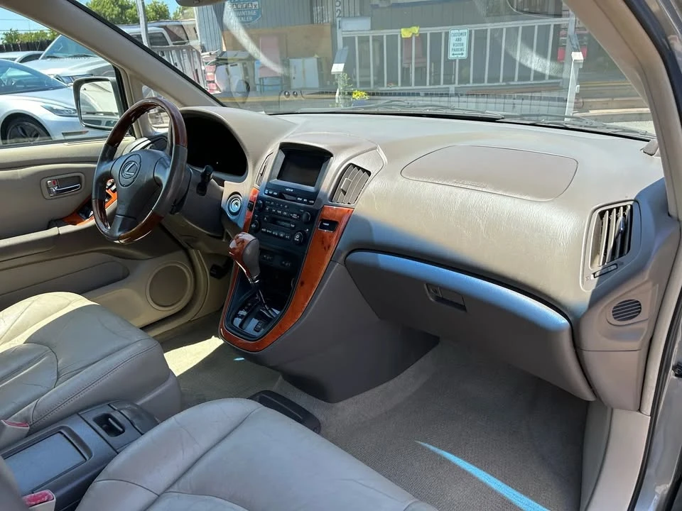 2001 Lexus RX 1st Gen - Image 18 of 20